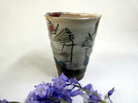 花の絵のグラス